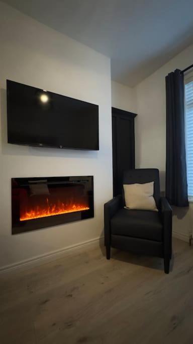 4 Bedroom Near Center